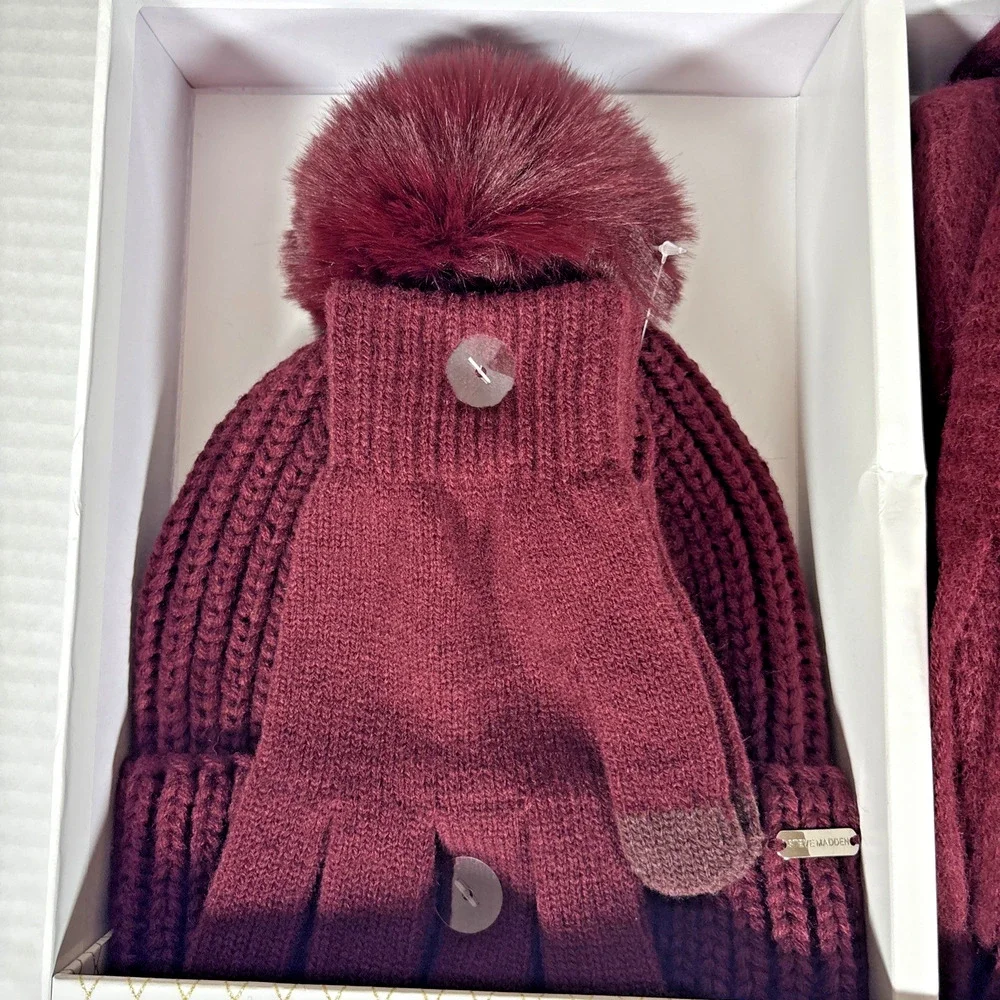 NWT Steve Madden Women's Burgundy Fringed Scarf, Gloves & Pom Pom Hat Set